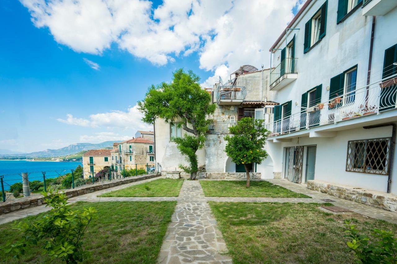Borgo Dei Saraceni - Domus Indomita Bed & Breakfast Agropoli Exterior photo